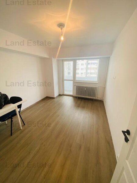 Victoriei, apartament 4 camere, 450 m metrou